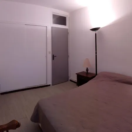 Rdc 6 Couchages Avec Garage Apartment