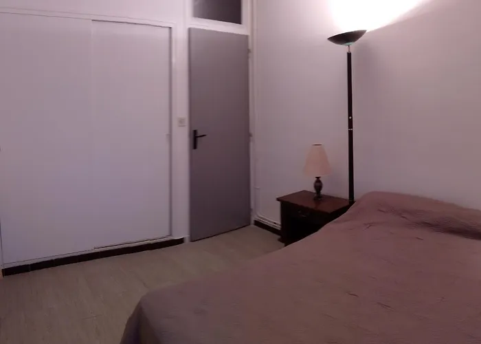 Rdc 6 Couchages Avec Garage Apartment