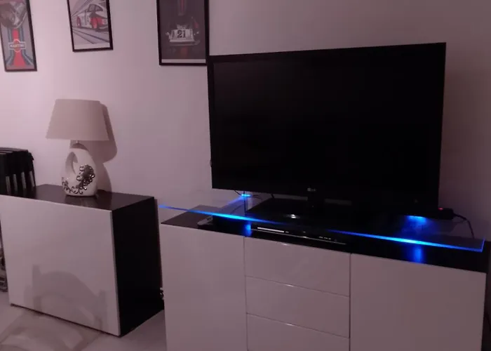 Rdc 6 Couchages Avec Garage * Nimes